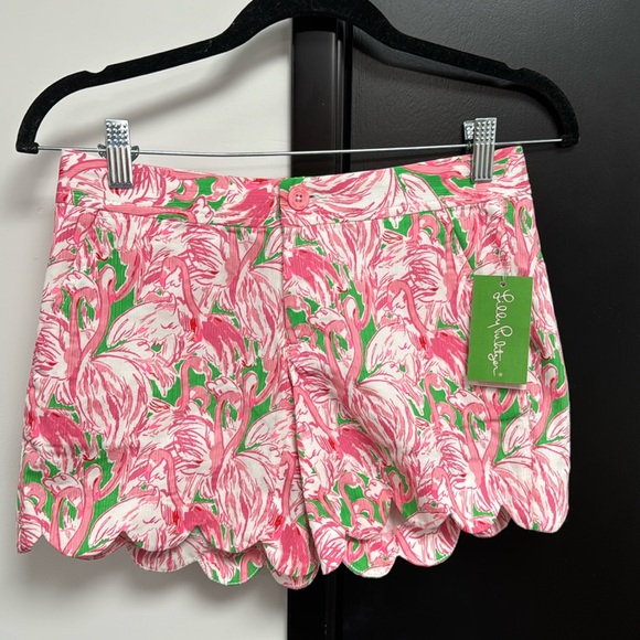 Lily Pulitzer Buttercup shorts - Picture 1 of 4